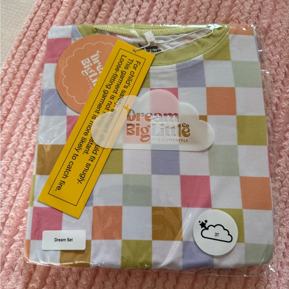 Dream Big Little Pastel Checkered Long sleeve and pants Bamboo Pj Set new! 3T